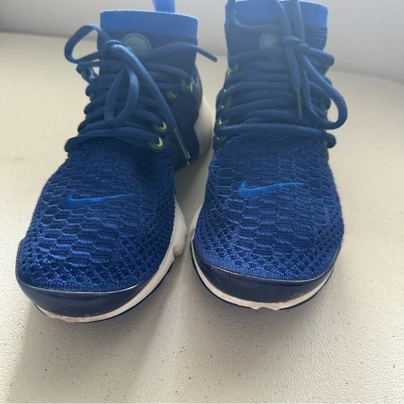 Nike Womens Air Presto Flyknit Ultra Running Shoe Deep Royal Blue Summit White 4 - Picture 4 of 8